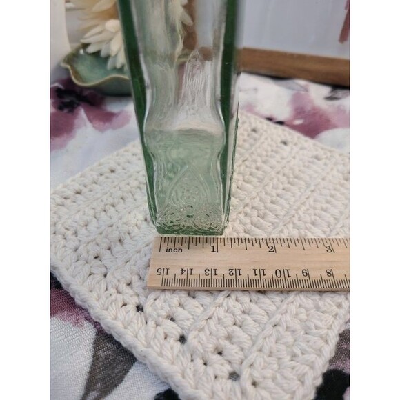 Vintage Green Glass Decanter Bottle 20cm Embossed Textured Decorative Barware - Picture 6 of 8